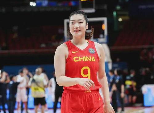 中国女篮爆料最新消息视频,揭秘赛场幕后故事与精彩瞬间 第2张 中国女篮爆料最新消息视频,揭秘赛场幕后故事与精彩瞬间 第2张